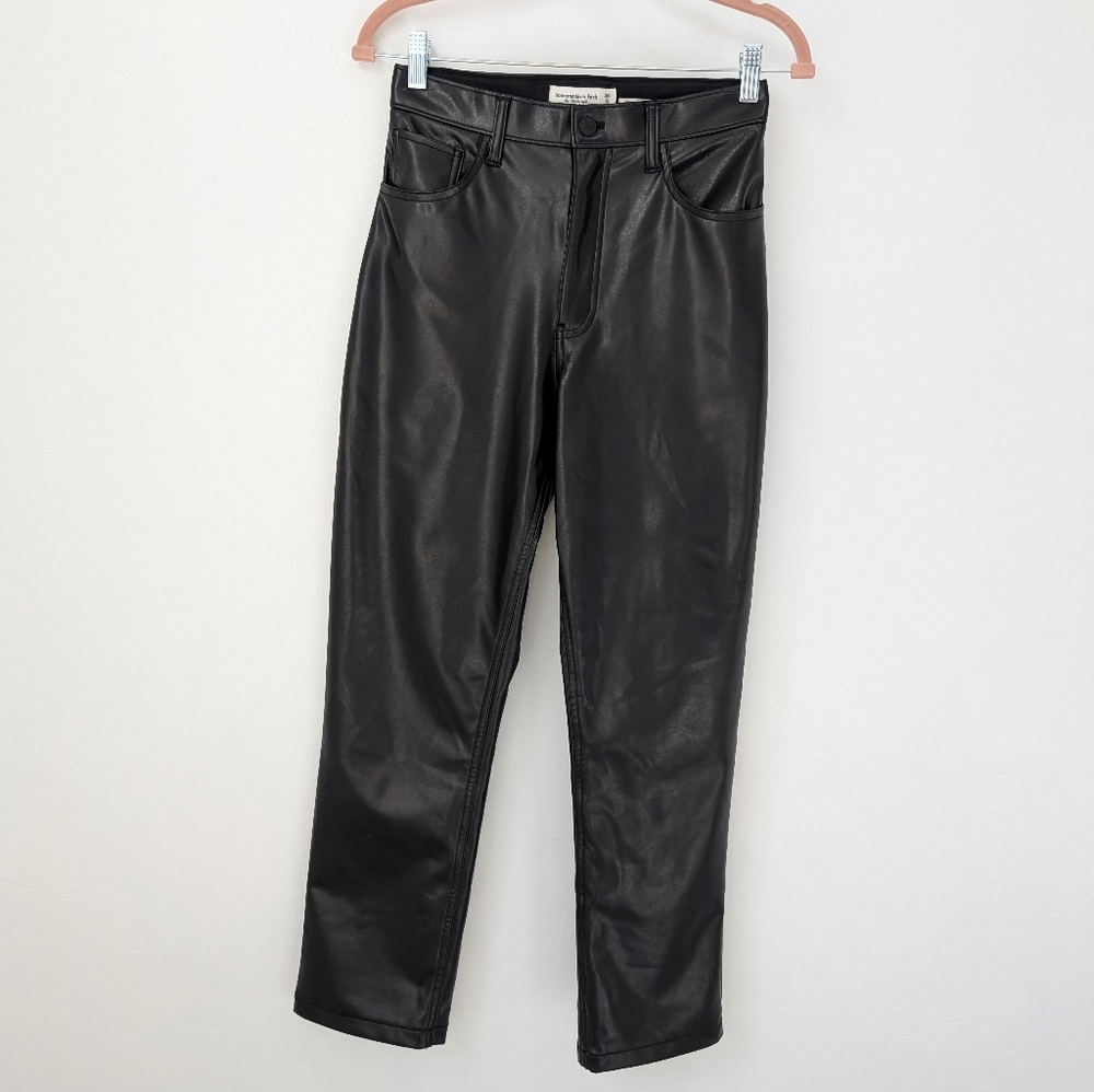 Abercrombie & Fitch Curve Love Vegan Leather Size 26